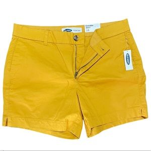 Old Navy everyday short NWT